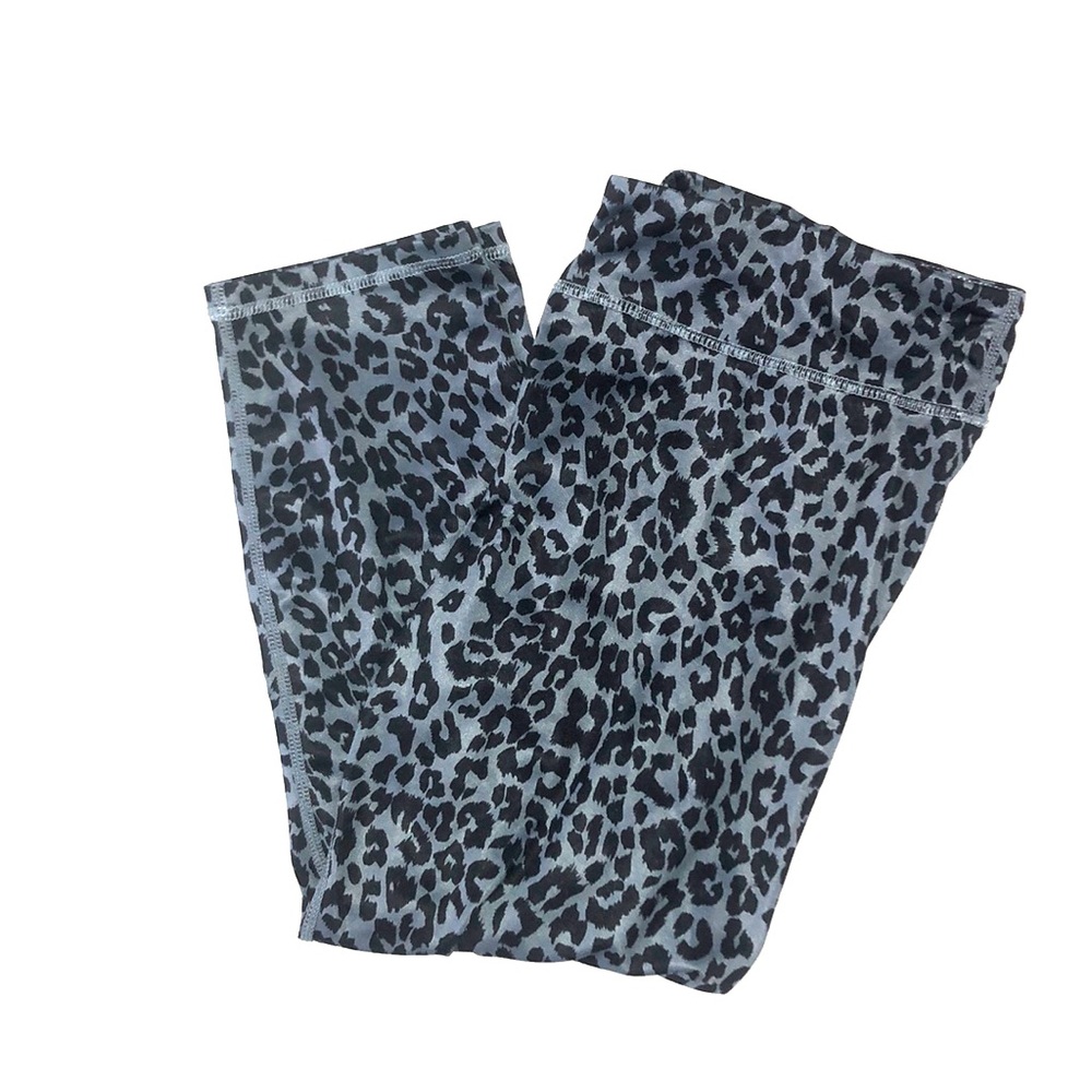 Leopard print leggings